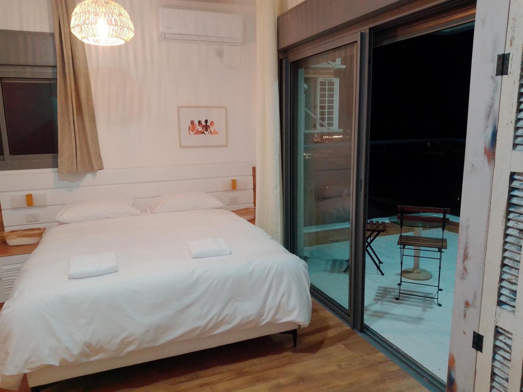 Beautiful Beach Apartment Ashdod Bagian luar foto